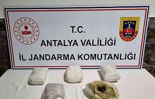 Antalya’da 5 kilogram toz esrar ele geçirildi