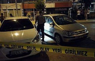 Arkadaşıyla bir olup amcaoğluna kurşun yağdırdı:...