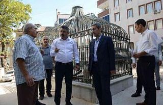 Aşık Yunus’un apartman boşluğundaki türbesi...