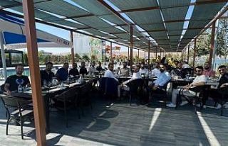 ASRİAD heyeti Van Gölü kıyısında buluştu