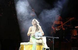 Atiye hemşehrilerini coşturdu