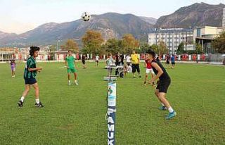 Ayak tenisinde şampiyon belli oluyor