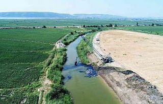 Azmak yatağında çalışmalar devam ediyor