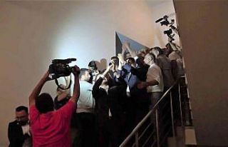 Babacan’ın canlı yayınında ‘Erdoğan’ sloganları