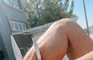 Bacağına korkuluk demiri saplandı