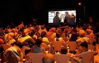 Bahçecik Mahallesinde sokak sineması nostaljisi...