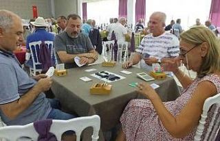 Balıkesir’de Hoş geldiniz briç turnuvası ilgi...