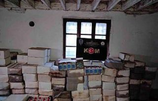 Balıkesir’de kaçak alkolleri buğday yığını...