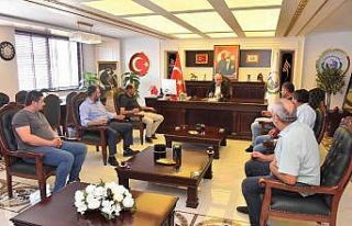 Başkan Bakkalcıoğlu servisçiler ile bir araya...