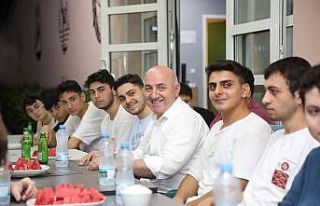 Başkan Bıyık: "Gençler bizim her şeyimiz,...