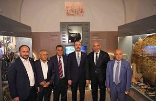 Başkan Büyükkılıç, Bakan Muş’a Ahi Evran...