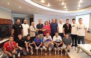 Başkan Hürriyet: "Güreş sporunda öncü olmak...