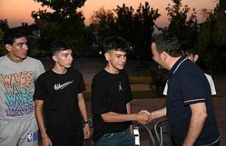 Başkan Özlü: "Tüm Türkiye’ye örnek gençlik...