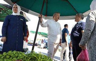 Başkan Palancıoğlu organik köy pazarını gezdi