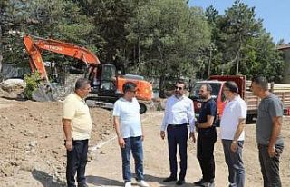 Başkan Şerifoğulları kentte devam eden çalışmaları...