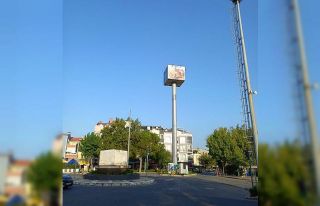 Baz istasyonlarını Atatürk fotoğrafı ile kapatan...