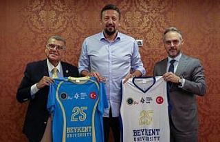 Beykent Üniversitesi heyetinden TBF Başkanı Hidayet...