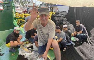 Beykoz’da ağlar ve tekneler tamir ediliyor, balıkçılar...