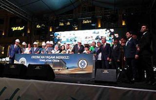 Binali Yıldırım, Erzincan’da Yaşam Merkezi’nin...