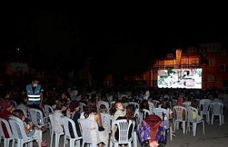 Binlerce kişi Akkonak’ta filmi keyfi yaşadı