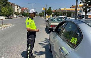 Bolvadin’de gece yapılan trafik denetimleri gündüzde...