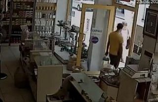 Bursa’da sadaka kutusu hırsızlığı kameralarda