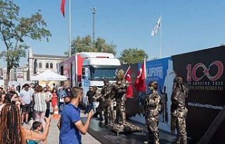 Büyük Zafer’in ruhu canlı heykellerle yaşatılıyor