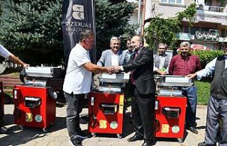 Büyükşehir Dursunbey ’de 50 Salça makinası...