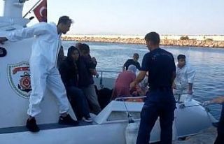 Çanakkale açıklarında 17 düzensiz göçmen kurtarıldı
