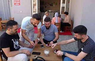 Canlı müzikli çay servisi