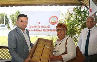 Çiftçilere Akdeniz Meyve Sineği tuzağı dağıtıldı