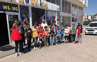 Çocuklar bowling ve yüzme havuzunda doyasıya eğlendi