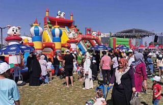 Çocuklar kendi festivallerinde hem eğlendiler hem...
