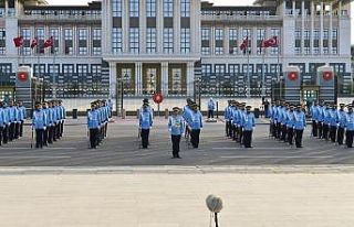 Cumhurbaşkanlığı Tüfekli Gösteri Bölüğü...
