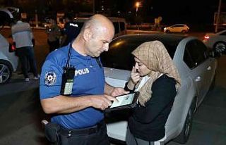 Denetimden kaçmak için ters şeride girdi, yakalanınca...