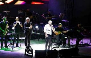 Denizli’de Volkan Konak rüzgarı esti