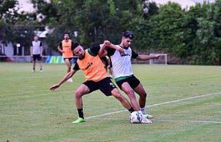 Denizlispor, ligin ilk maçına tam kadro hazırlanıyor