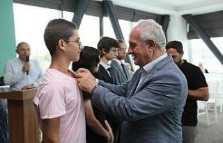 Derince’de başarılı öğrenciler ödüllendirildi