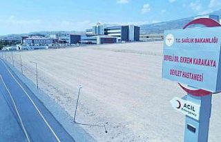 Develi Dr. Ekrem Karakaya Devlet Hastanesi’nin tabelası...