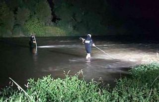 Dicle Nehri’ne giren 10 yaşındaki çocuk kayboldu