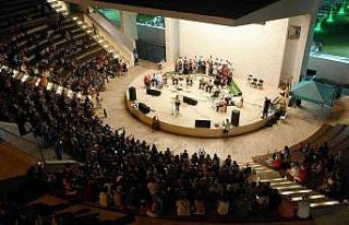 Didim Amfi Tiyatro’da yaz konseri