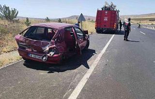 Direksiyon hakimiyetini kaybetti: 5 yaralı