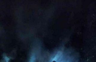 Edremit’te ahır yangını