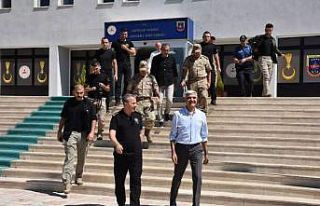 Erzincan İl Jandarma Komutanı Tuğgeneral Erol Ağrı’ya...