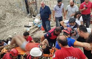 Erzincan’da göçük altında kalan işçi 3 saatlik...