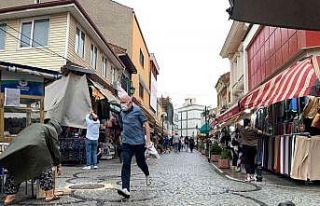 Eskişehir’de şiddetli yağış hayatı felç etti