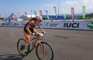 Eskişehirli millî bisikletçi UCI Dünya Kupası’nı...