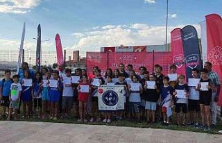 Eskişehirli triatloncular başarıya koştu