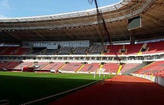 Eskişehirspor ilk hazırlık maçında Kuşadasıspor...