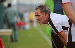 Eskişehirspor Teknik Direktörü Cüneyt Biçer: